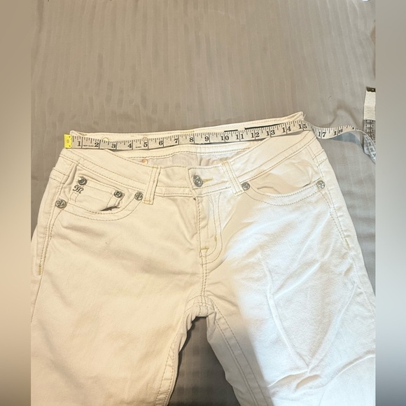 MISS ME Mid-Rise Capri Cuffed White Jeans Rhinestone Embellished - Picture 4 of 11